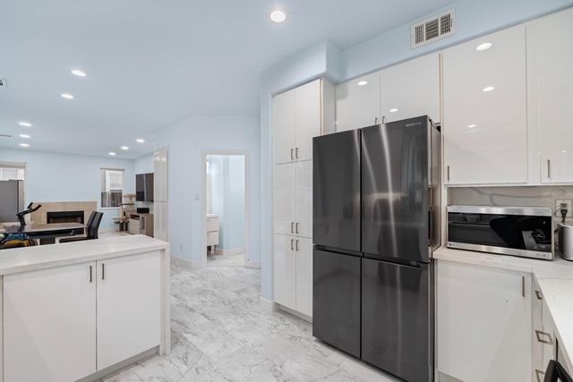 708 Raineer Court, San Leandro, CA 94577