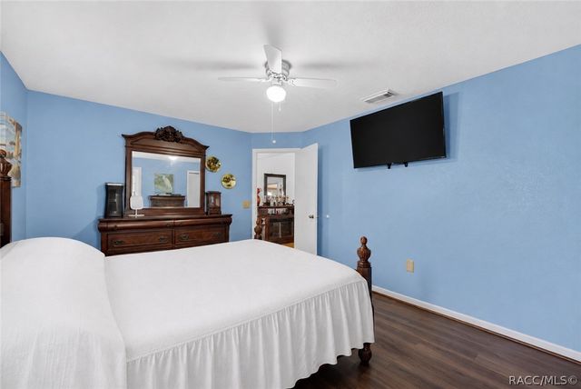 5579 W Pine Circle, Crystal River, FL 34429