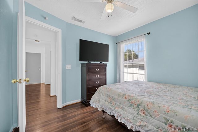 5579 W Pine Circle, Crystal River, FL 34429