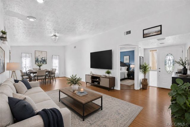 5579 W Pine Circle, Crystal River, FL 34429
