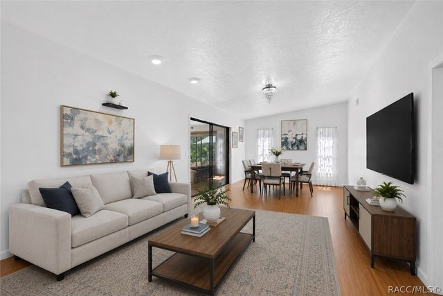 5579 W Pine Circle, Crystal River, FL 34429