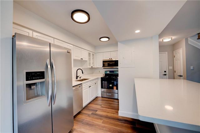 6980 Roswell Road B3, Atlanta, GA 30328