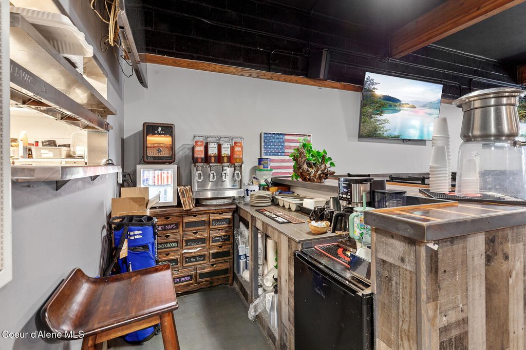 314 N 4TH ST, Coeur d'Alene, ID 83814 photo 10