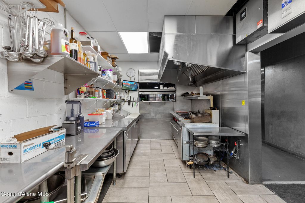 314 N 4TH ST, Coeur d'Alene, ID 83814 photo 14