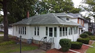 1100 Richards Street, Joliet, IL 60433