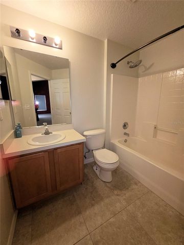 2076 NEWTOWN ROAD, Groveland, FL 34736