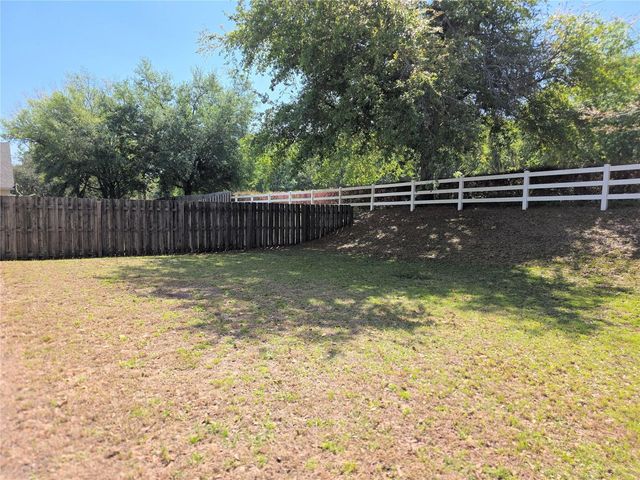 2076 NEWTOWN ROAD, Groveland, FL 34736