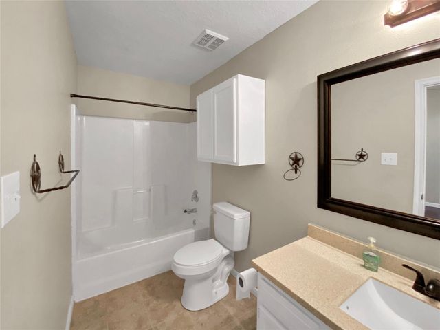 10825 Royal Magnolia Drive, Conroe, TX 77303