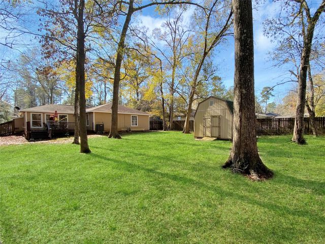 10825 Royal Magnolia Drive, Conroe, TX 77303