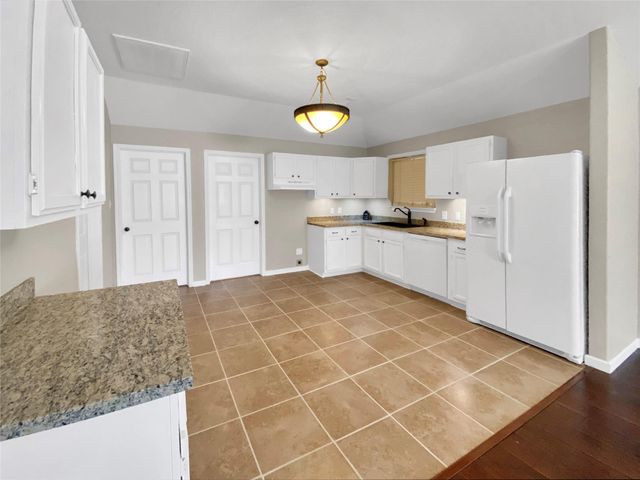 10825 Royal Magnolia Drive, Conroe, TX 77303