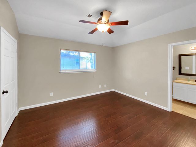 10825 Royal Magnolia Drive, Conroe, TX 77303