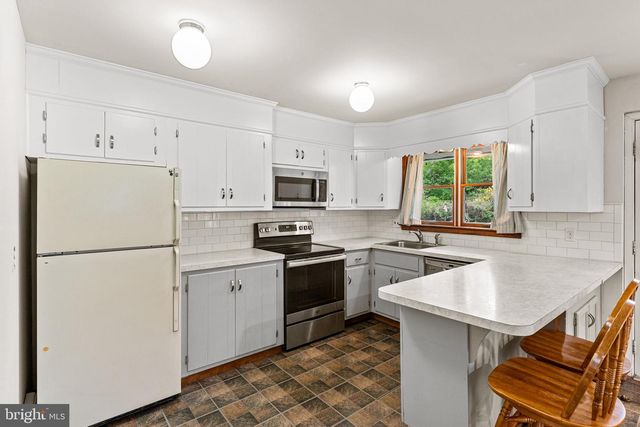 500 GRANT AVE, Willow Grove, PA 19090