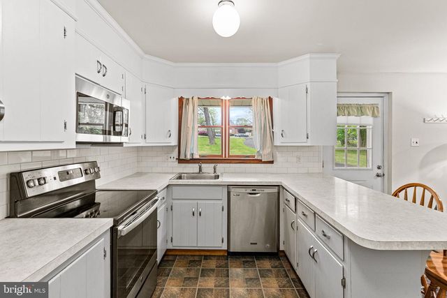 500 GRANT AVE, Willow Grove, PA 19090