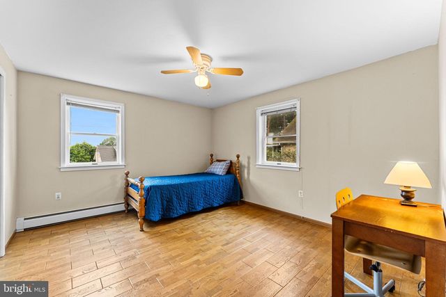 500 GRANT AVE, Willow Grove, PA 19090