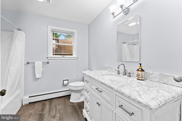 500 GRANT AVE, Willow Grove, PA 19090