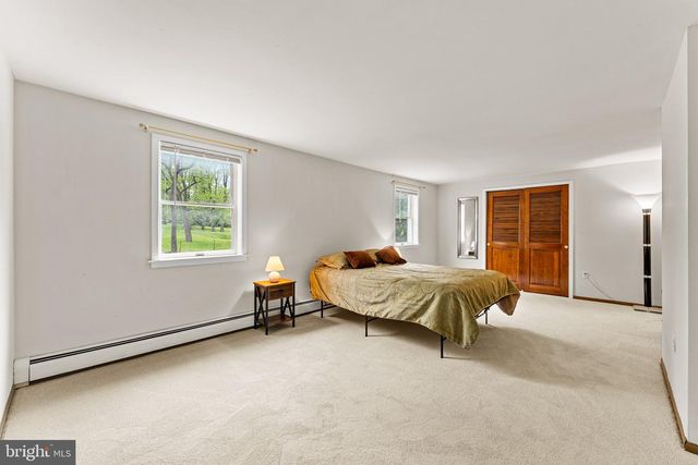 500 GRANT AVE, Willow Grove, PA 19090