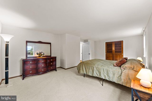500 GRANT AVE, Willow Grove, PA 19090
