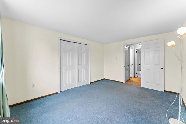 500 GRANT AVE, Willow Grove, PA 19090