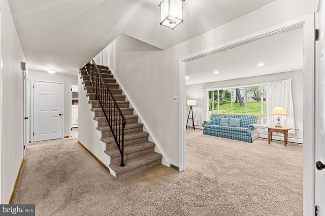 500 GRANT AVE, Willow Grove, PA 19090
