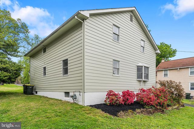500 GRANT AVE, Willow Grove, PA 19090