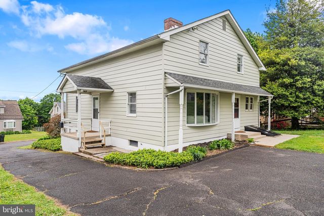500 GRANT AVE, Willow Grove, PA 19090