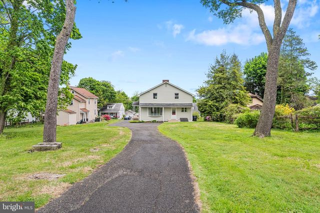 500 GRANT AVE, Willow Grove, PA 19090