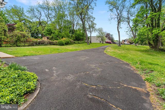 500 GRANT AVE, Willow Grove, PA 19090