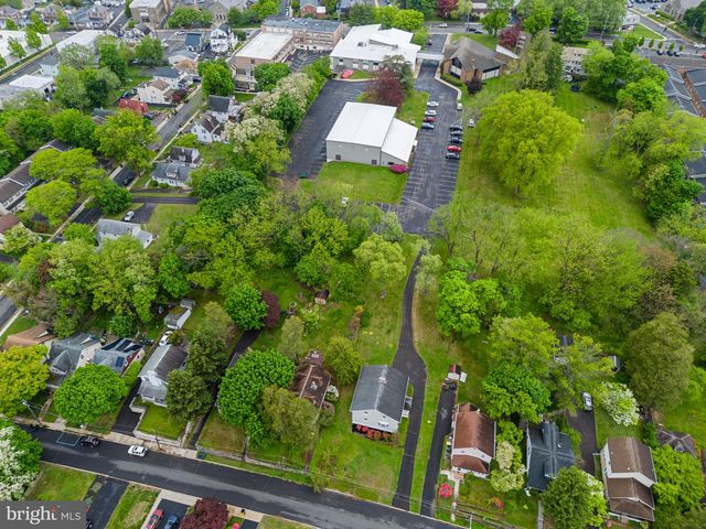500 GRANT AVE, Willow Grove, PA 19090