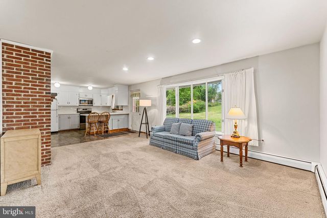 500 GRANT AVE, Willow Grove, PA 19090