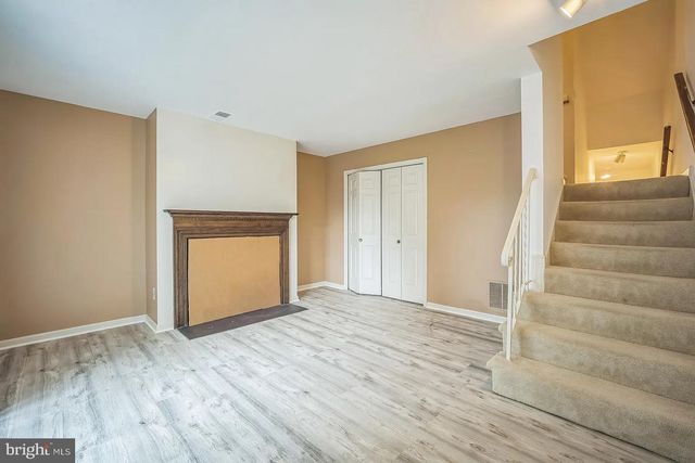 948 S ROLFE ST, Arlington, VA 22204