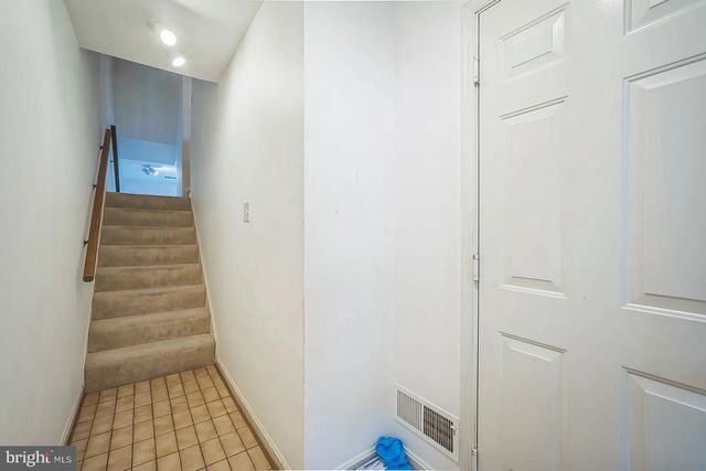 948 S ROLFE ST, Arlington, VA 22204