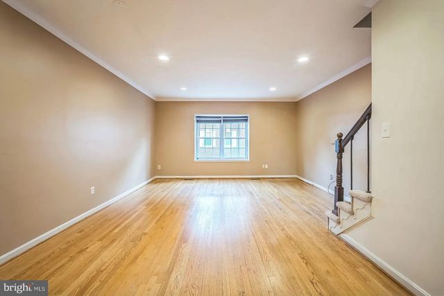 948 S ROLFE ST, Arlington, VA 22204