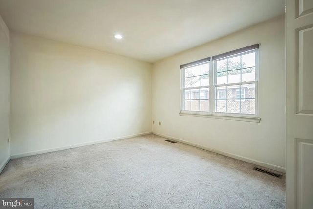 948 S ROLFE ST, Arlington, VA 22204