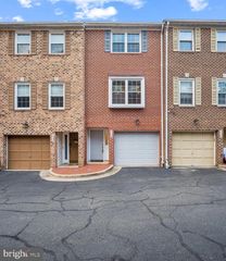 948 S ROLFE ST, Arlington, VA 22204