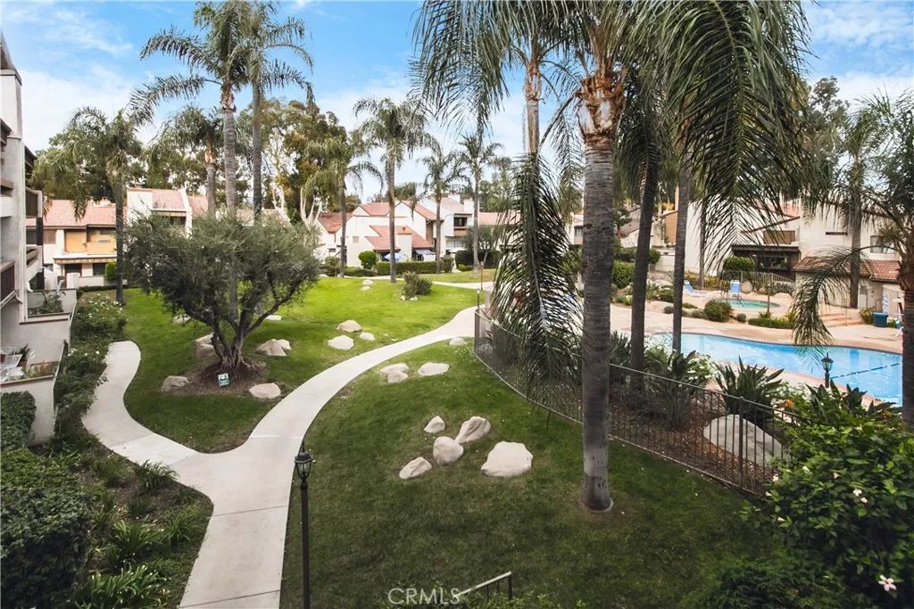 21500 Califa 97, Woodland Hills, CA 91367