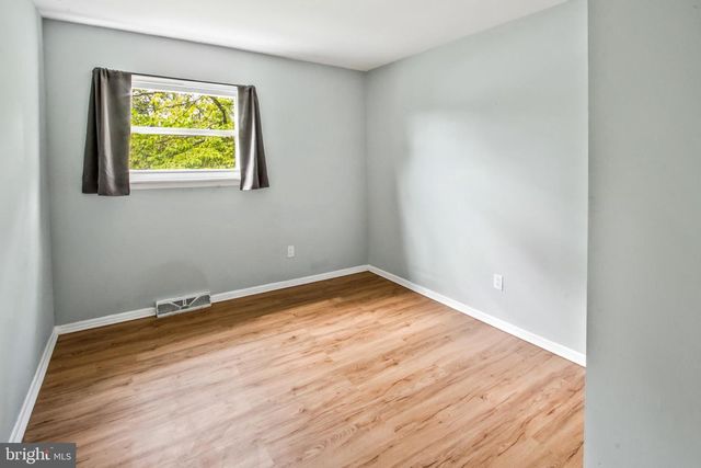 418 EUCLID AVE, Maple Shade, NJ 08052