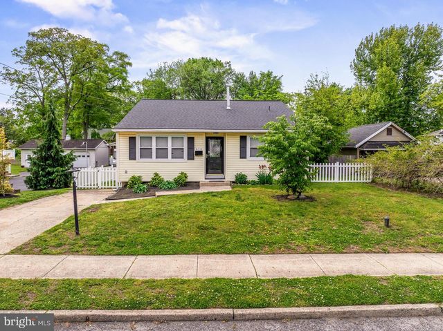 418 EUCLID AVE, Maple Shade, NJ 08052
