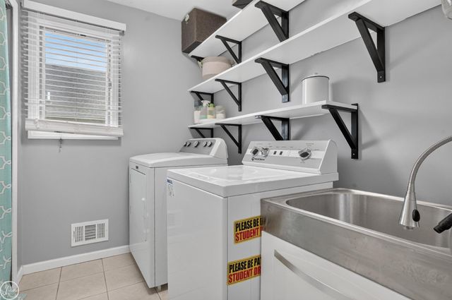 20415 Balmoral Drive, Macomb, MI 48044