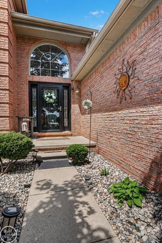 20415 Balmoral Drive, Macomb, MI 48044