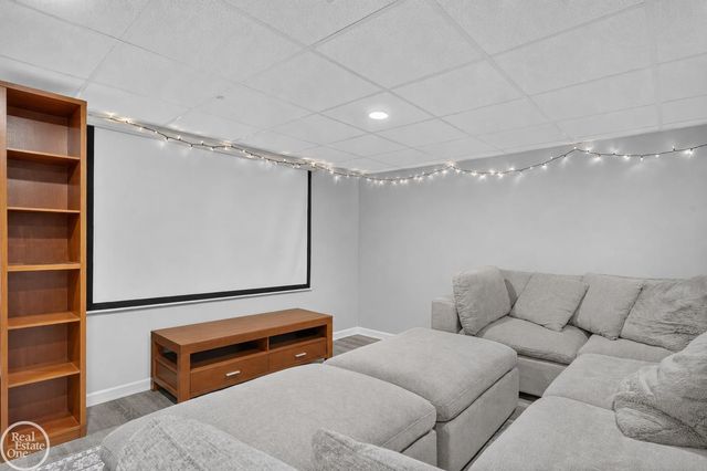 20415 Balmoral Drive, Macomb, MI 48044