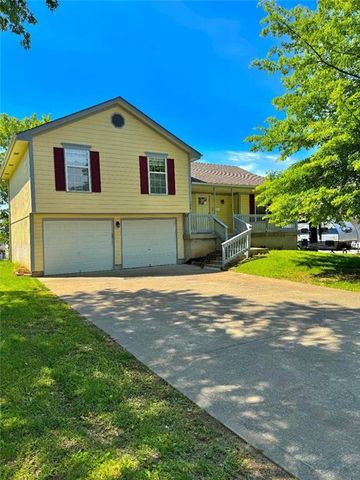 508 Quail Creek Drive, Odessa, MO 64076