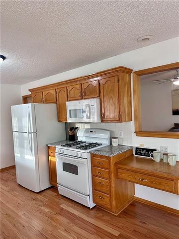 508 Quail Creek Drive, Odessa, MO 64076