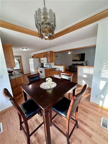508 Quail Creek Drive, Odessa, MO 64076