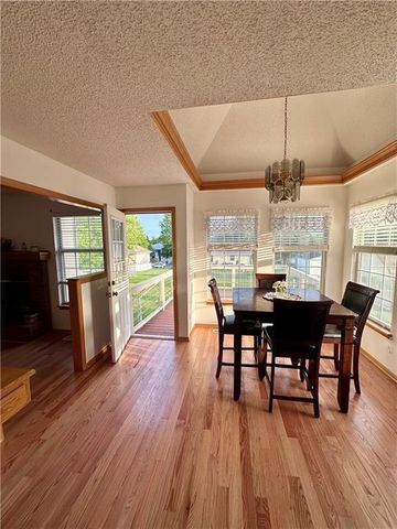 508 Quail Creek Drive, Odessa, MO 64076