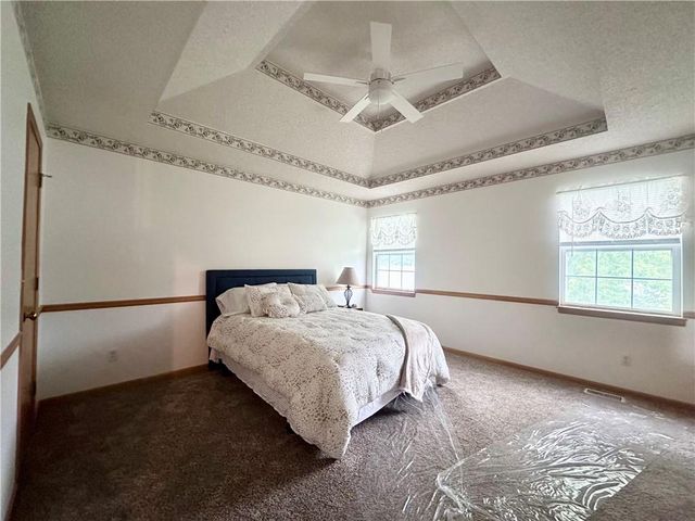 508 Quail Creek Drive, Odessa, MO 64076