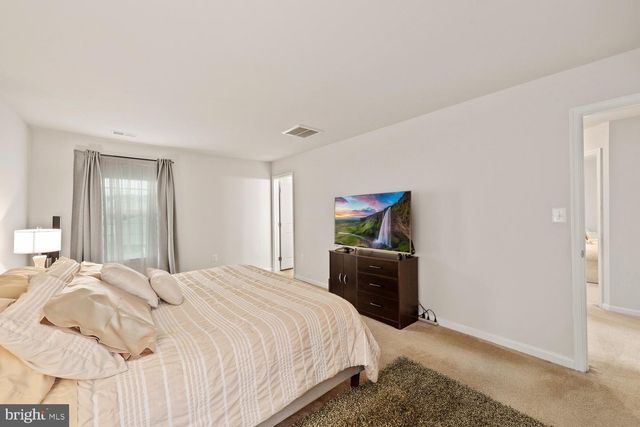 9103 WOOD CREEK CIR, Fredericksburg, VA 22407