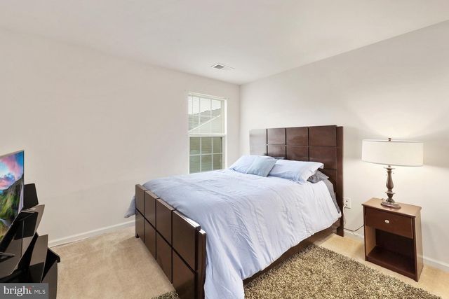9103 WOOD CREEK CIR, Fredericksburg, VA 22407