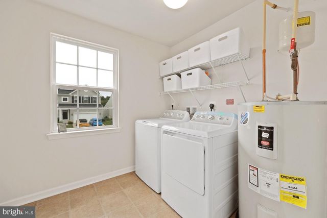 9103 WOOD CREEK CIR, Fredericksburg, VA 22407