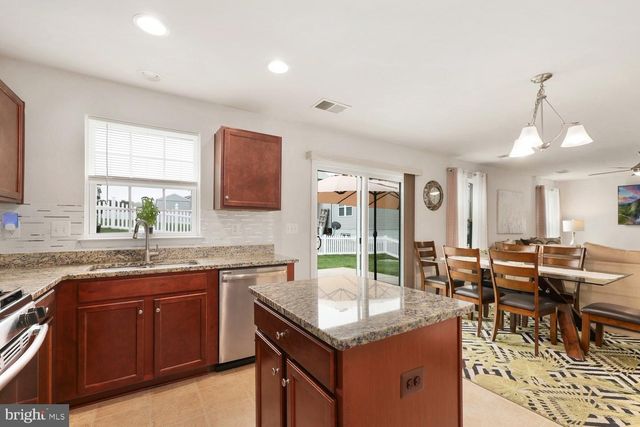 9103 WOOD CREEK CIR, Fredericksburg, VA 22407