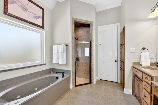 12601 Indian Creek Drive, Fort Worth, TX 76179